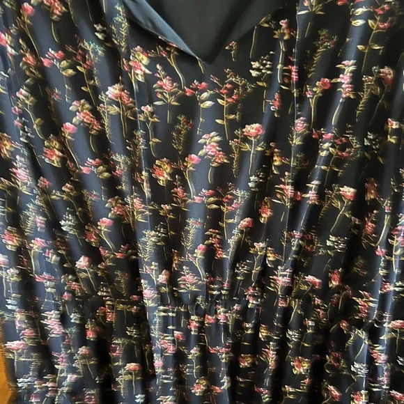 Long sleeves floral maxi dress - Picture 3 of 7